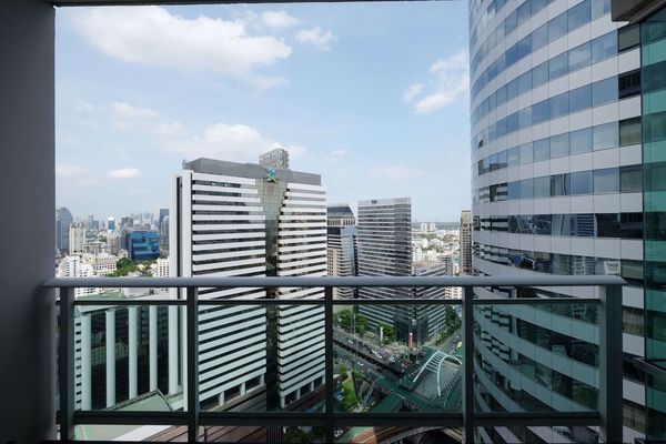 รูปภาพ 3 bed Condo in The Infinity Silom Sub District C013341