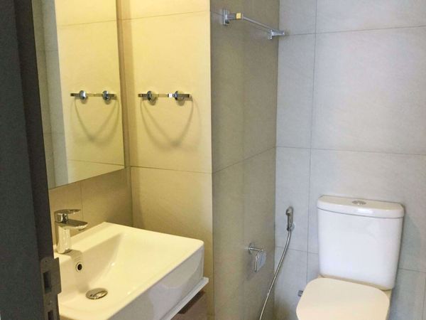 Picture of 1 bed Condo in Maestro 02 Ruamrudee Lumphini Sub District C013356