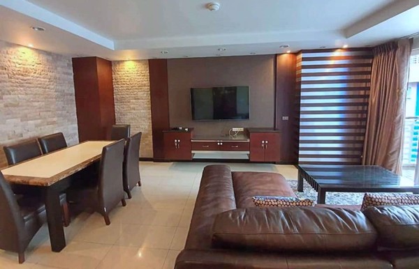 Picture of 2 bed Condo in Avenue 61 Khlong Tan Nuea Sub District C013397