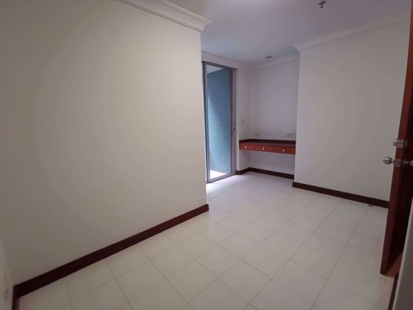 Picture of 3 bed Condo in Green Ville Exclusive Residence Khlongtoei Sub District C013463