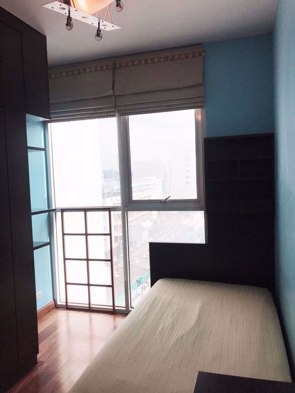 Picture of 2 bed Condo in Ideo Mix Phaholyothin Samsennai Sub District C013476