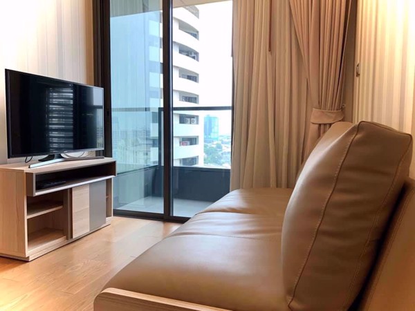 Picture of 1 bed Condo in The Lumpini 24 Khlongtan Sub District C013537