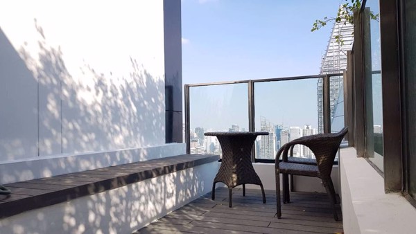 รูปภาพ 1 ห้องนอน Condo ในโครงการ Noble Ploenchit Lumphini Sub District C013547