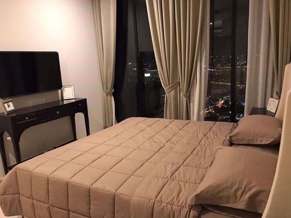 Picture of 1 bed Condo in Noble Ploenchit Lumphini Sub District C013549