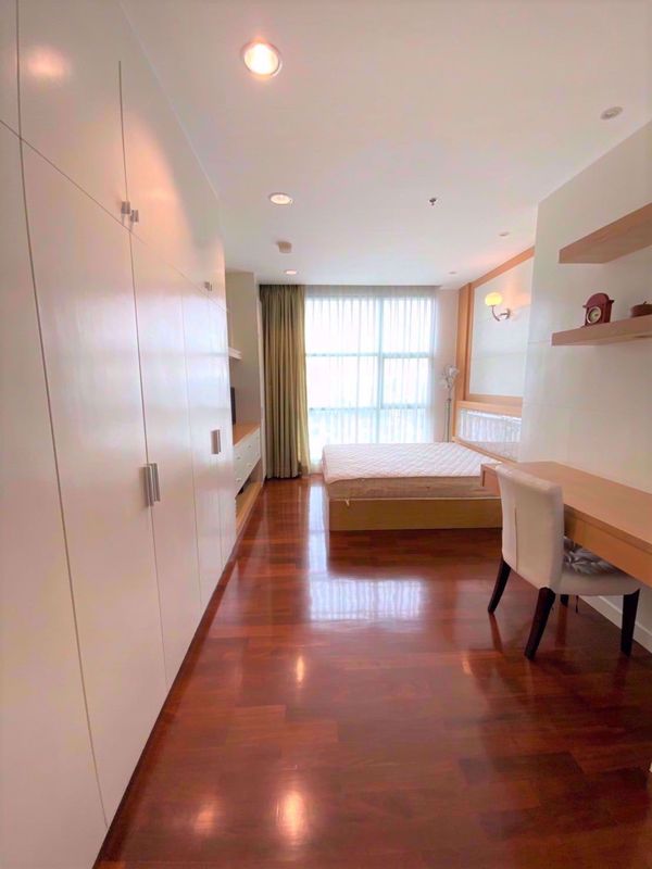 รูปภาพ 3 ห้องนอน Condo ในโครงการ Chatrium Residence Riverside Bang Kho Laem District C013571