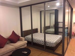 Picture of 1 bed Condo in Siamese Surawong Si Phraya Sub District C013587