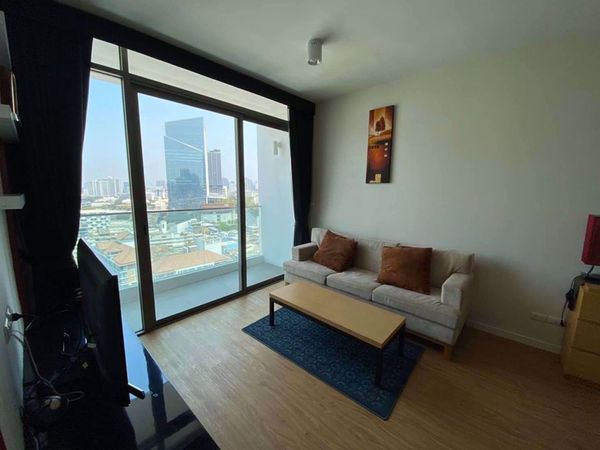 Picture of 3 bed Condo in Siamese Surawong Si Phraya Sub District C013588