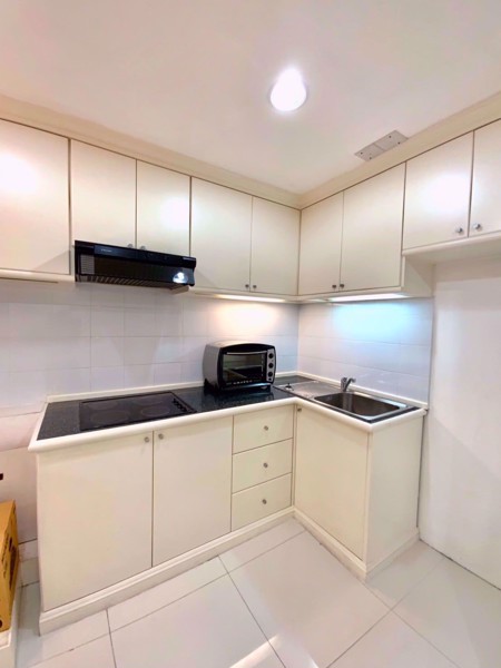 Picture of 2 bed Condo in Supalai Place Condominium Khlong Tan Nuea Sub District C013599