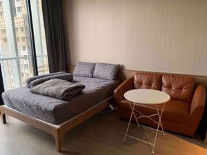 Picture of Studio bed Condo in Park Origin Phromphong Khlongtan Sub District C013617