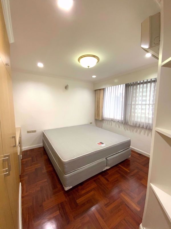 Picture of 2 bed Condo in Acadamia Grand Tower Khlong Tan Nuea Sub District C013625