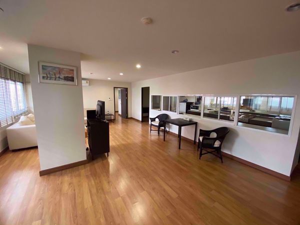 Picture of 2 bed Condo in Regent Royal Place 2 Lumphini Sub District C013700