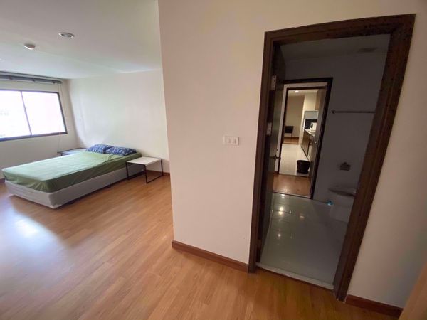 Picture of 2 bed Condo in Regent Royal Place 2 Lumphini Sub District C013700