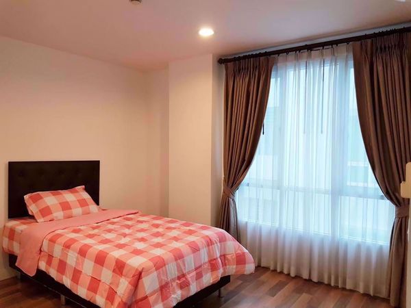 Picture of 2 bed Condo in The Silk Phaholyothin-Aree 2 Samsennai Sub District C013723