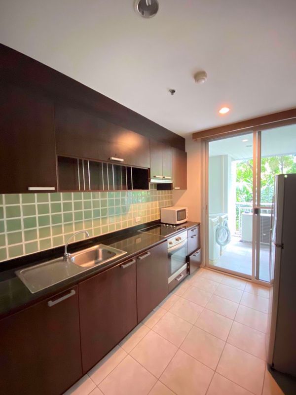 Picture of 2 bed Condo in Baan Thirapa Thungmahamek Sub District C013725