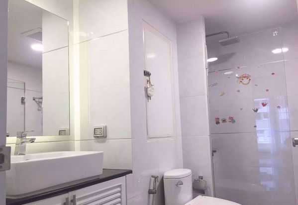 Picture of 2 bed Condo in Supalai Place Condominium Khlong Tan Nuea Sub District C013728