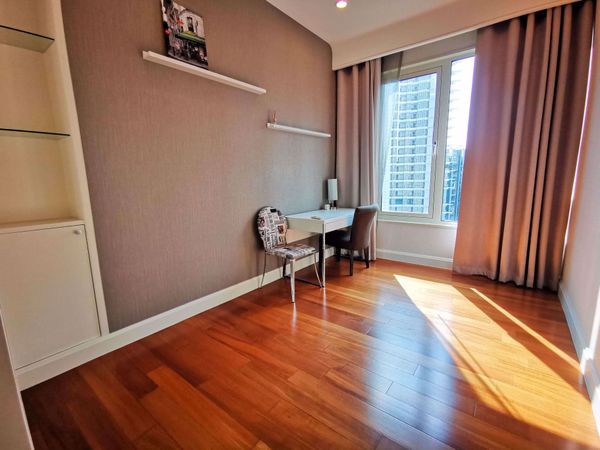 Picture of 2 bed Condo in Q Langsuan Lumphini Sub District C013745