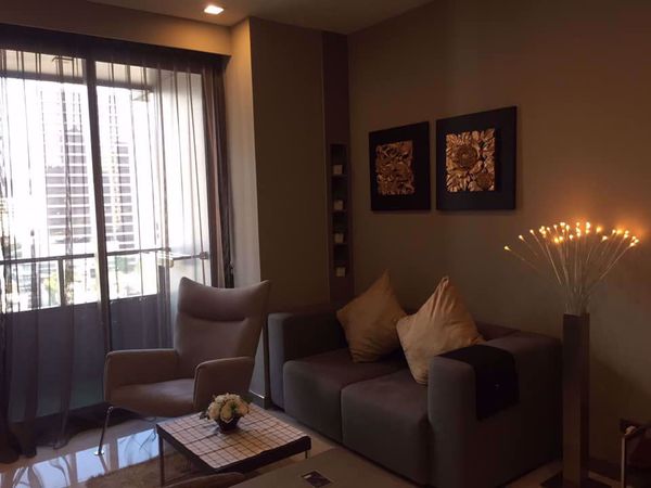 Picture of 1 bed Condo in M Silom Suriyawong Sub District C013752