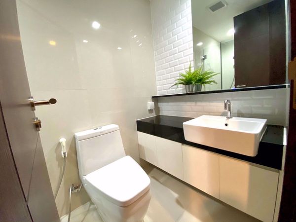 Picture of 1 bed Condo in Wish Signature Midtown Siam Thanonphayathai Sub District C013837