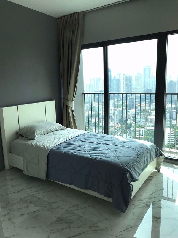 รูปภาพ 3 ห้องนอน Condo ในโครงการ Noble Remix Khlongtan Sub District C013845