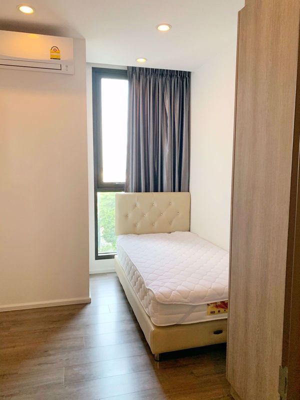 Picture of 2 bed Condo in Whizdom Essence Bangchak Sub District C013819