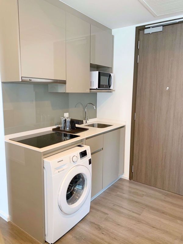 Picture of 2 bed Condo in Whizdom Essence Bangchak Sub District C013819