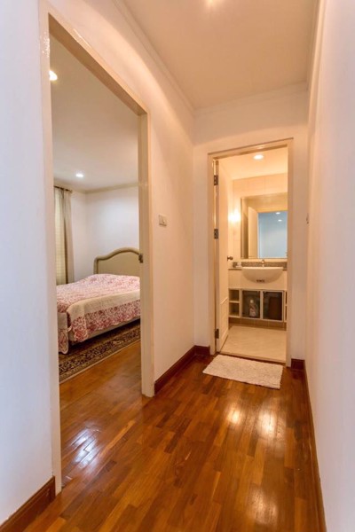 รูปภาพ 2 ห้องนอน Condo ในโครงการ Baan Siri Sukhumvit 13 Khlongtoeinuea Sub District C013907