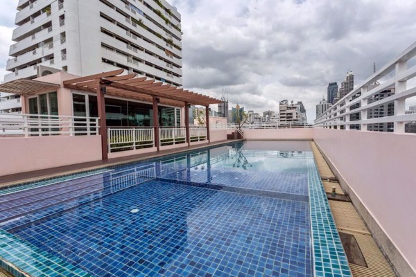 รูปภาพ 2 ห้องนอน Condo ในโครงการ Baan Siri Sukhumvit 13 Khlongtoeinuea Sub District C013907