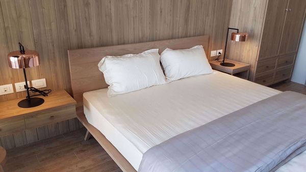 Picture of 1 bed Condo in Noble Ploenchit Lumphini Sub District C013918