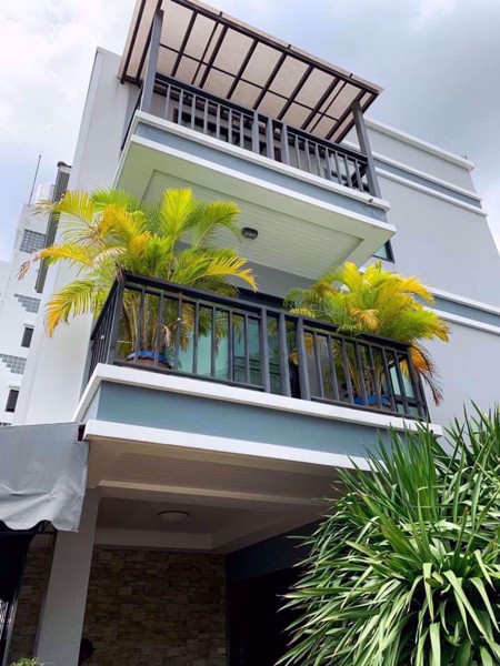 Picture of 5 bed House  Nongbon Sub District H013924