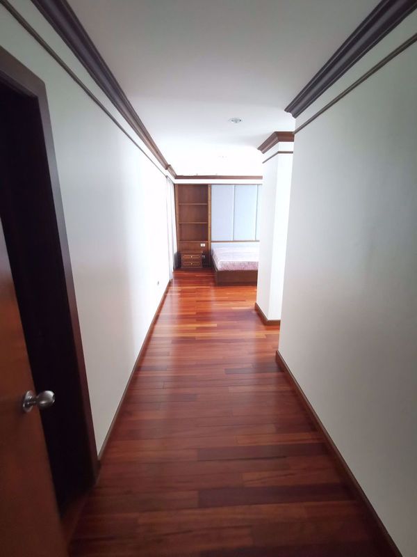 Picture of 3 bed Condo in Sawang Apartment Thungmahamek Sub District C013961