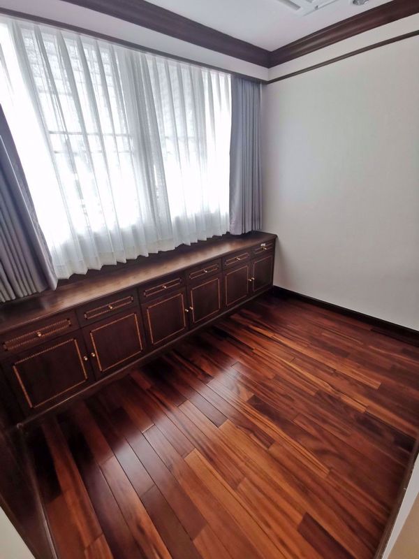 Picture of 3 bed Condo in Sawang Apartment Thungmahamek Sub District C013961