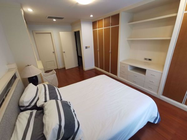 รูปภาพ 2 ห้องนอน Condo ในโครงการ Sawang Apartment Sathon District C013964