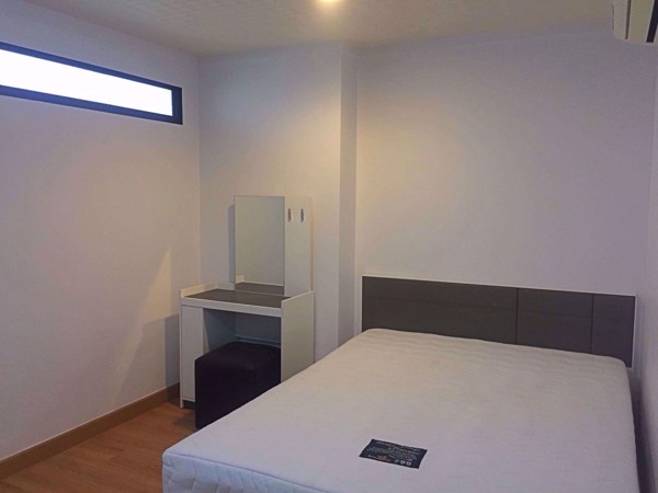 Picture of 2 bed Condo in Supalai Place Condominium Khlong Tan Nuea Sub District C11747