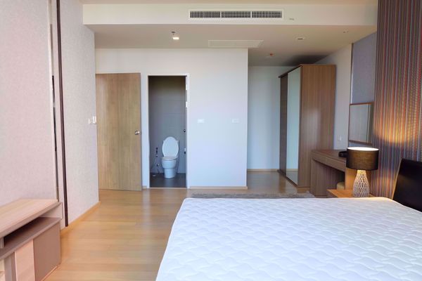 Picture of 1 bed Condo in Noble ReD Samsennai Sub District C014009