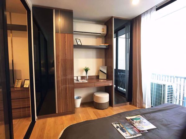 Picture of 1 bed Condo in Noble Revo Silom Silom Sub District C014011