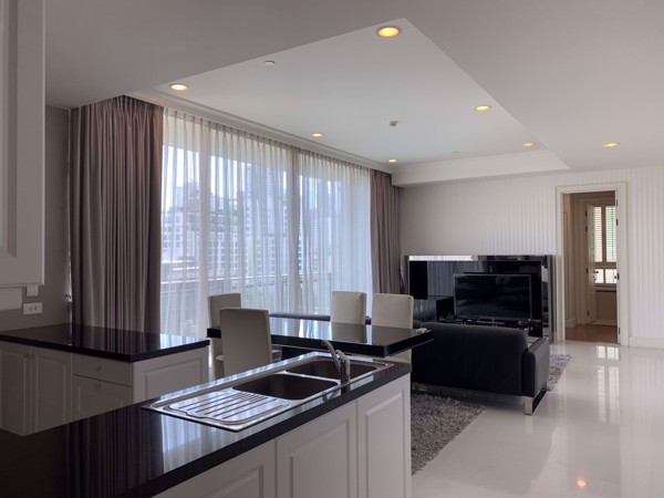 Picture of 2 bed Condo in Royce Private Residences Khlong Toei Nuea Sub District C014018