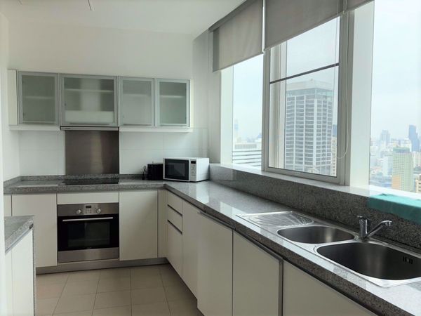 Picture of 3 bed Condo in Millennium Residence Khlongtoei Sub District C014030