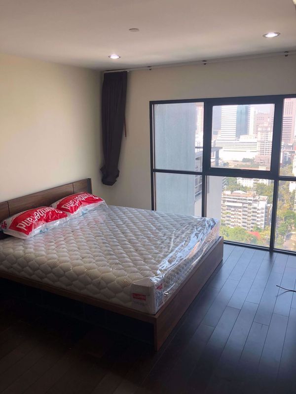 Picture of 2 bed Condo in Sathorn Gardens Thungmahamek Sub District C014041