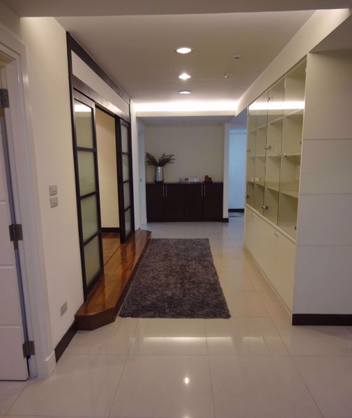 รูปภาพ 3 ห้องนอน Condo ในโครงการ Royal Castle Sukhumvit Khlong Tan Nuea Sub District C014084