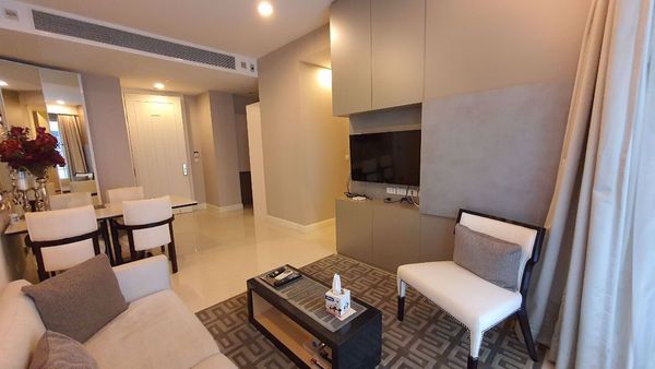 รูปภาพ 2 ห้องนอน Condo ในโครงการ Q Langsuan Lumphini Sub District C014095