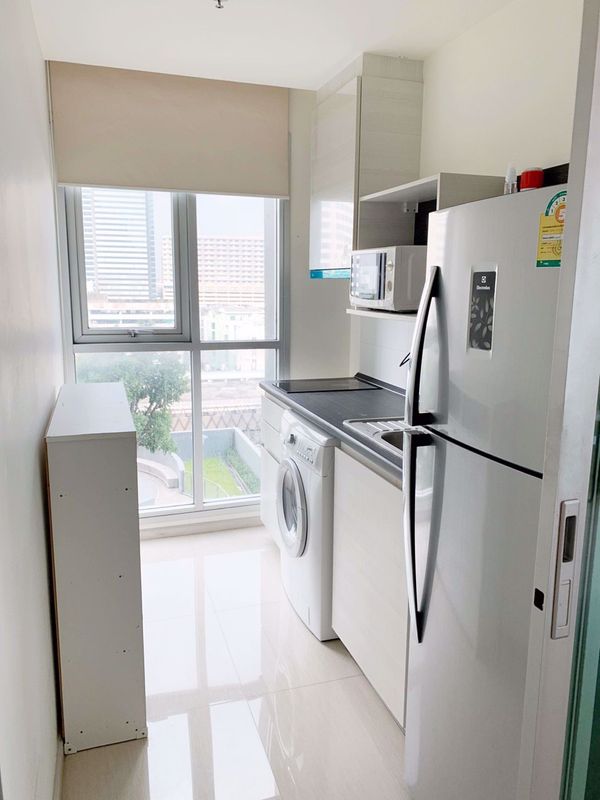 รูปภาพ 2 ห้องนอน Condo ในโครงการ Life Ratchadapisek Huai Khwang Sub District C012881