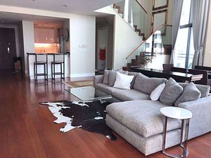 Picture of 3 bed Duplex in Bright Sukhumvit 24 Khlongtan Sub District D014208