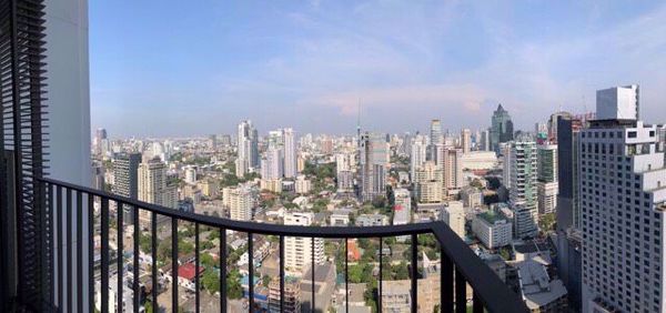 รูปภาพ 2 ห้องนอน Condo ในโครงการ Edge Sukhumvit 23 Khlongtoeinuea Sub District C014219