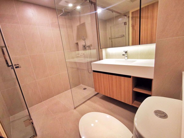 Picture of 1 bed Condo in Na Vara Residence Lumphini Sub District C014240