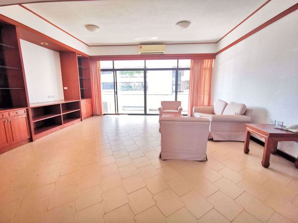 รูปภาพ 2 ห้องนอน Condo ในโครงการ Jamy Twin Mansion Khlong Toei Nuea Sub District C014255