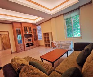 Picture of 3 bed Condo in El Patio Khlong Toei Nuea Sub District C014276