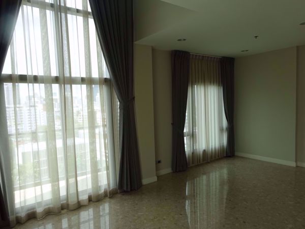 Picture of 2 bed Duplex in The Crest Sukhumvit 34 Khlongtan Sub District D014323