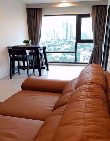 รูปภาพ 1 ห้องนอน Condo ในโครงการ Rhythm Sukhumvit 36-38 Phra Khanong Sub District C014332