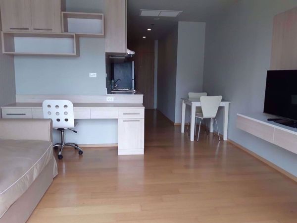 Picture of 1 bed Condo in Noble Revent Ratchathewi District C014362