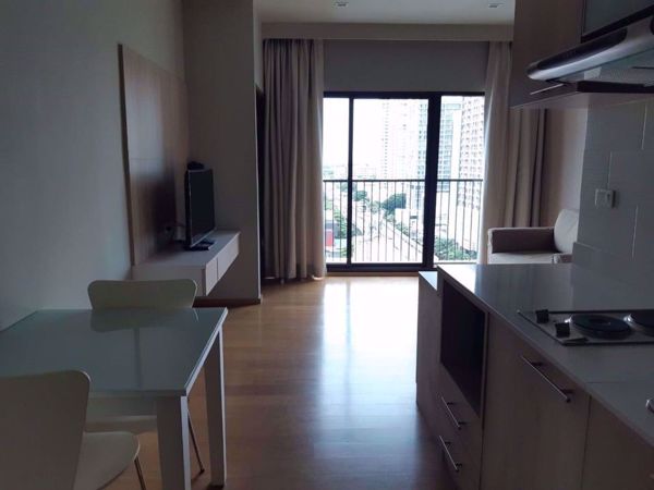 Picture of 1 bed Condo in Noble Revent Ratchathewi District C014362